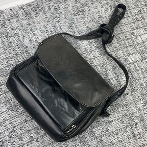 VINTAGE WILSONS LEATHER Black Crossbody Bag